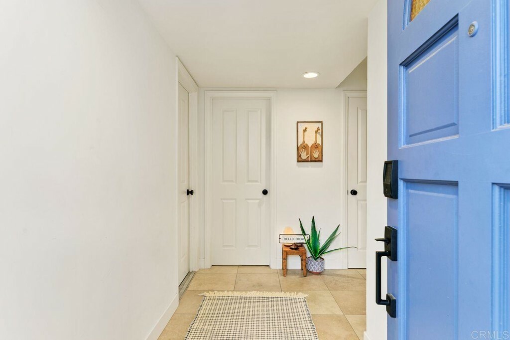 Property Photo:  2815 Luciernaga Street  CA 92009 