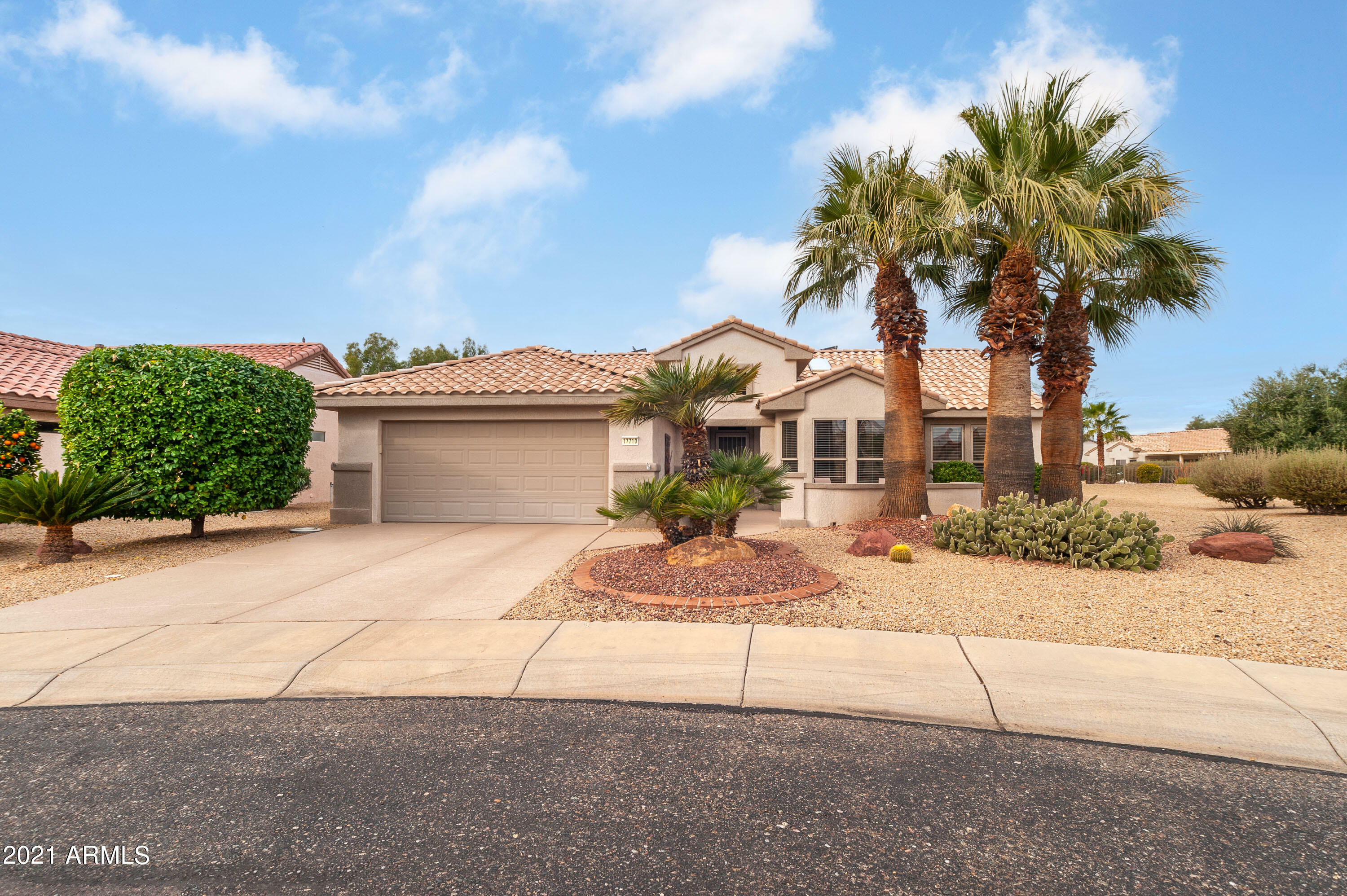 Property Photo:  17710 N Solamente Court  AZ 85374 