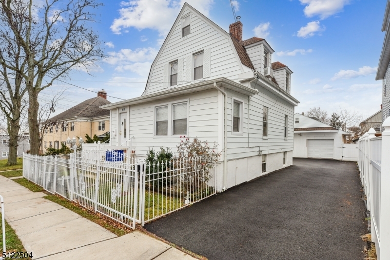 Property Photo:  108 Chestnut St  NJ 07052 