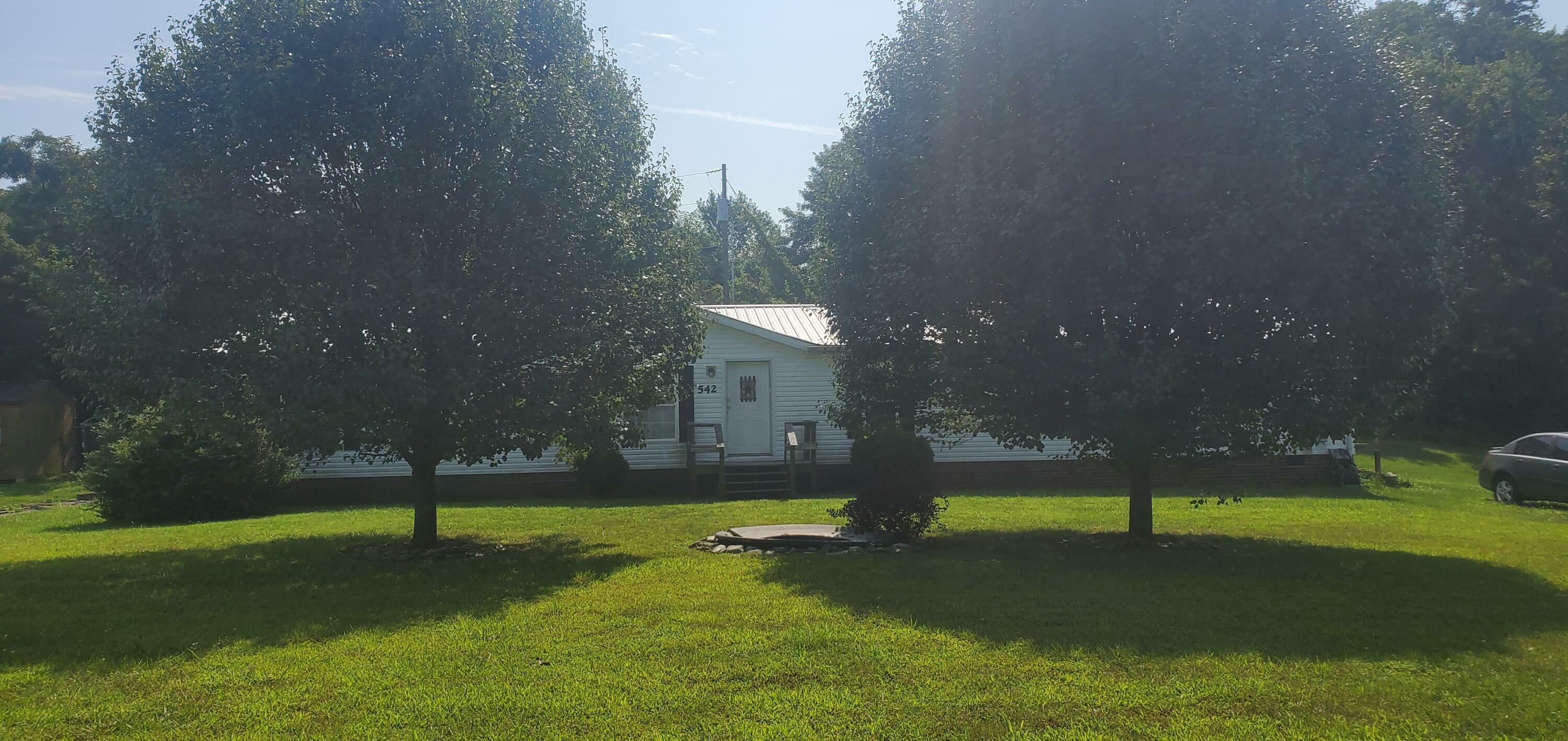 Property Photo: 542 New Haven Road KY 40444