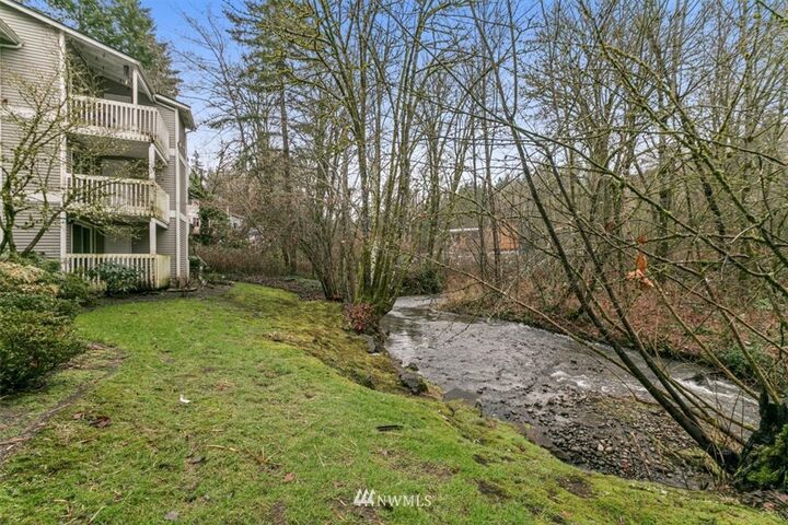 4519 125th Avenue SE A202  Bellevue WA 98006 photo