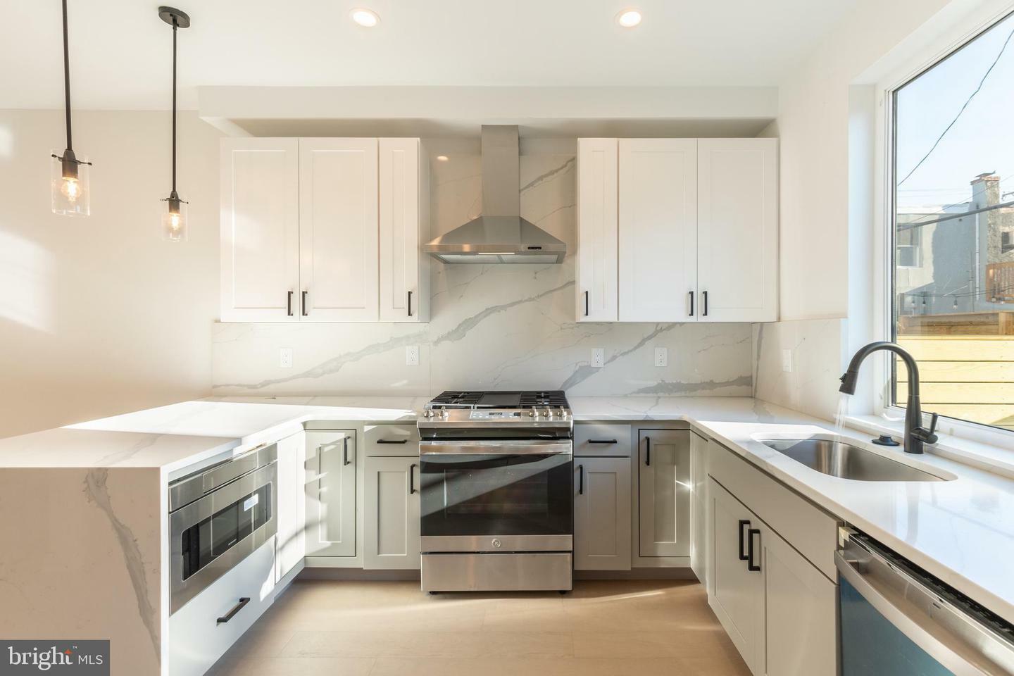 Property Photo: 1509 S Bambrey Street PA 19146