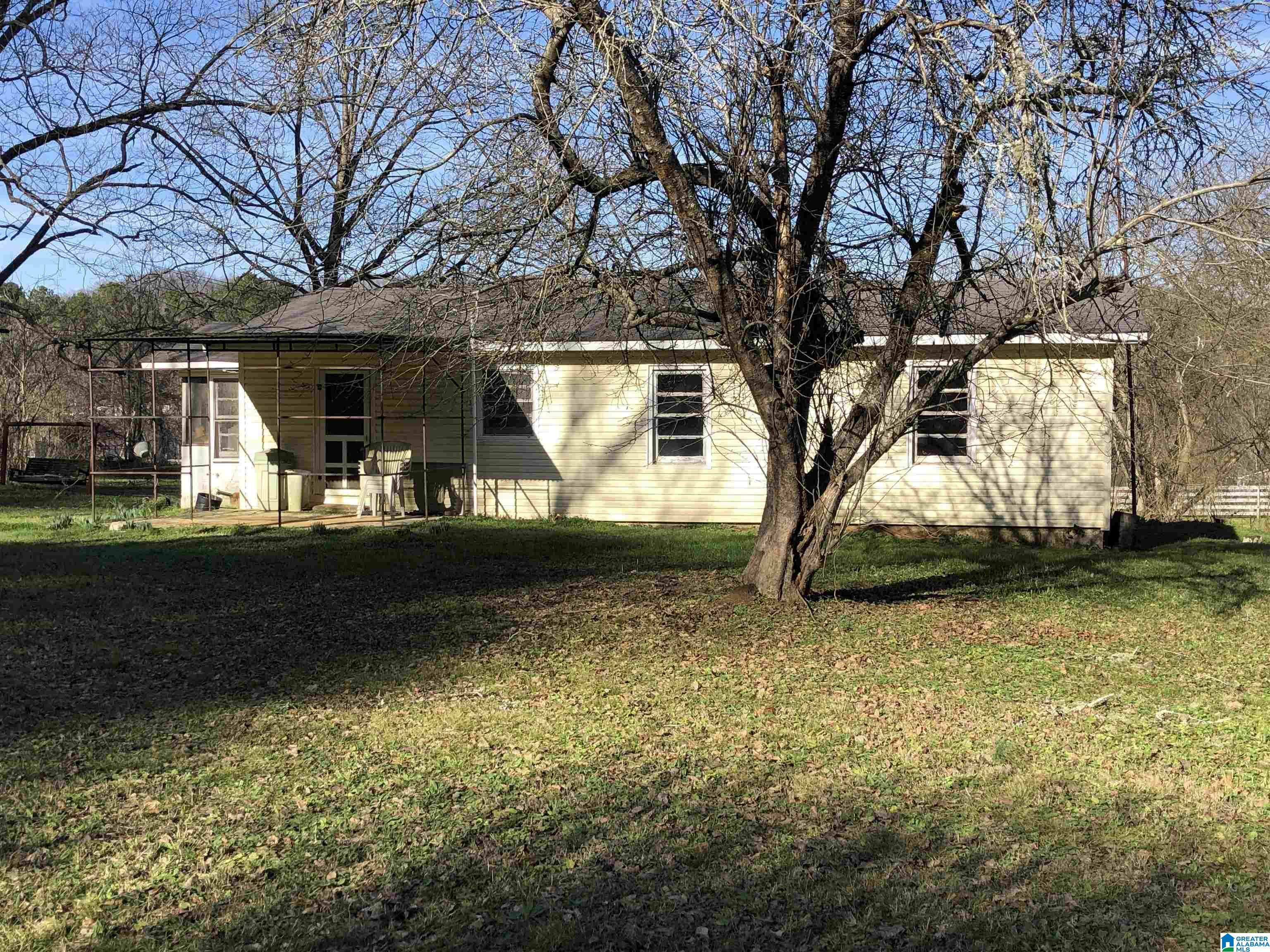 Property Photo:  90 Old Springs Road  AL 35146 