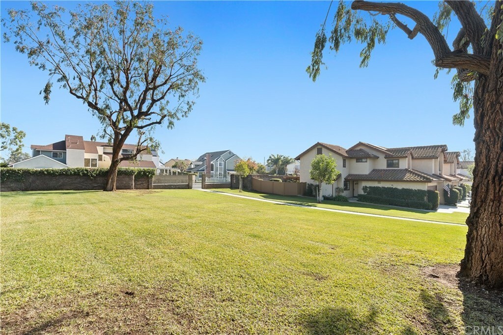 Property Photo:  990 La Paz Rd 49  CA 92870 