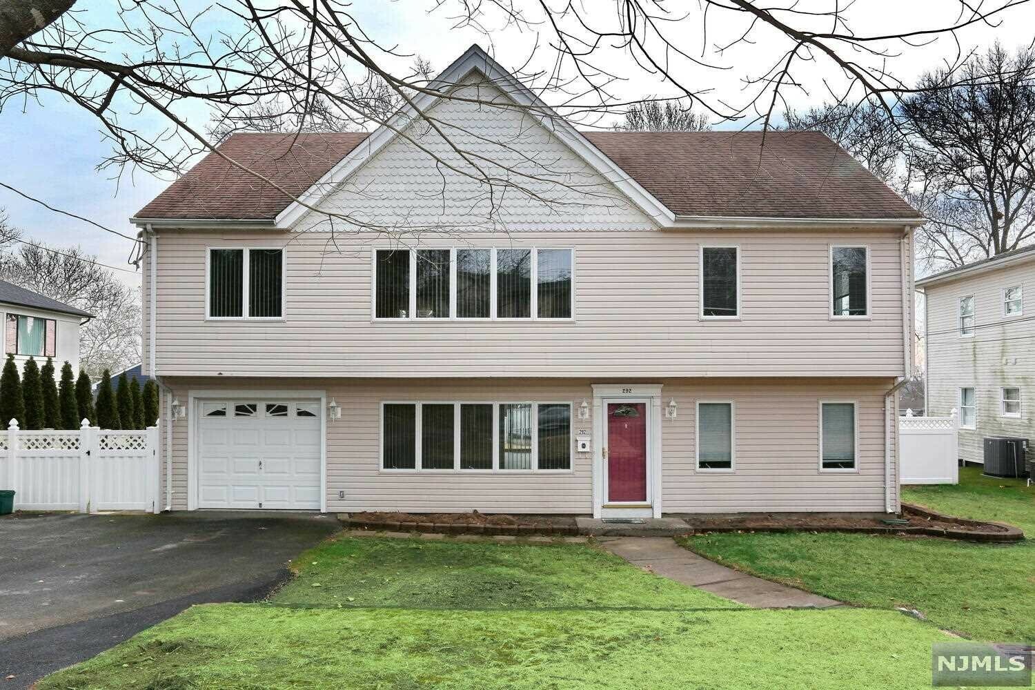 Property Photo:  292 Leonard Place  NJ 07652 