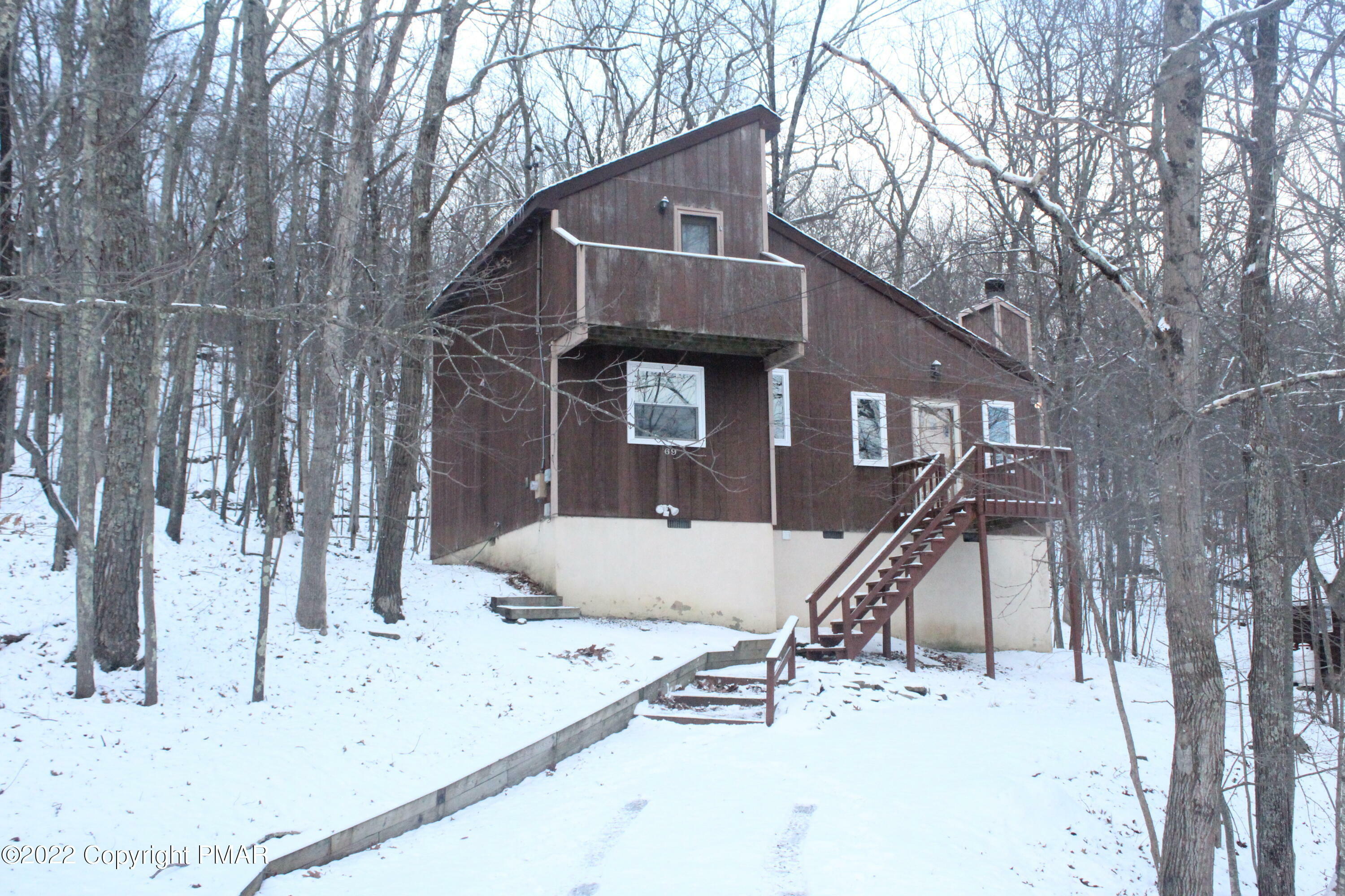 Property Photo:  1109 Porter Drive  PA 18324 