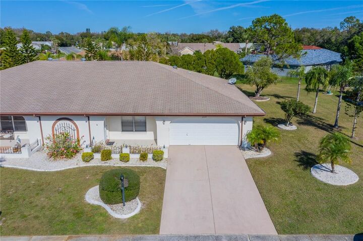 Property Photo:  2125 Meadowlark Lane  FL 33573 