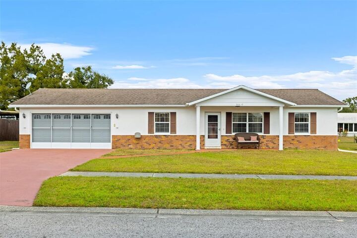 Property Photo:  38619 Trellis Avenue  FL 33540 