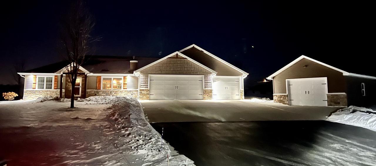 Property Photo: W7521 Cross Country Lane WI 54944