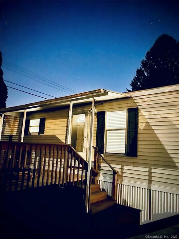 Property Photo: 325 Kelly Road J4 CT 06066