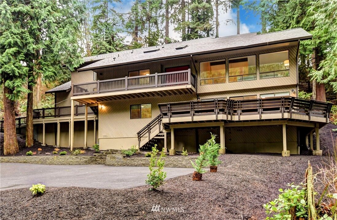 Property Photo: 16216 N Meadowdale Road WA 98026
