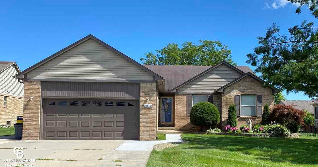 Property Photo: 35502 Roosevelt St MI 48047