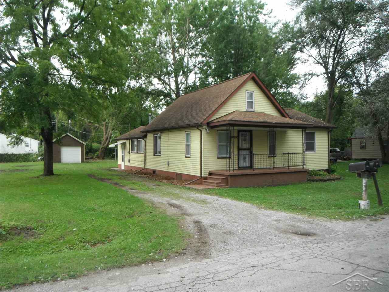 Property Photo:  4035 Emerick  MI 48603 