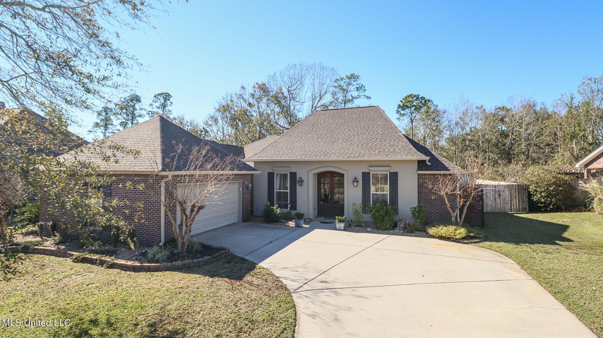 Property Photo: 141 Sea Oaks Boulevard MS 39560