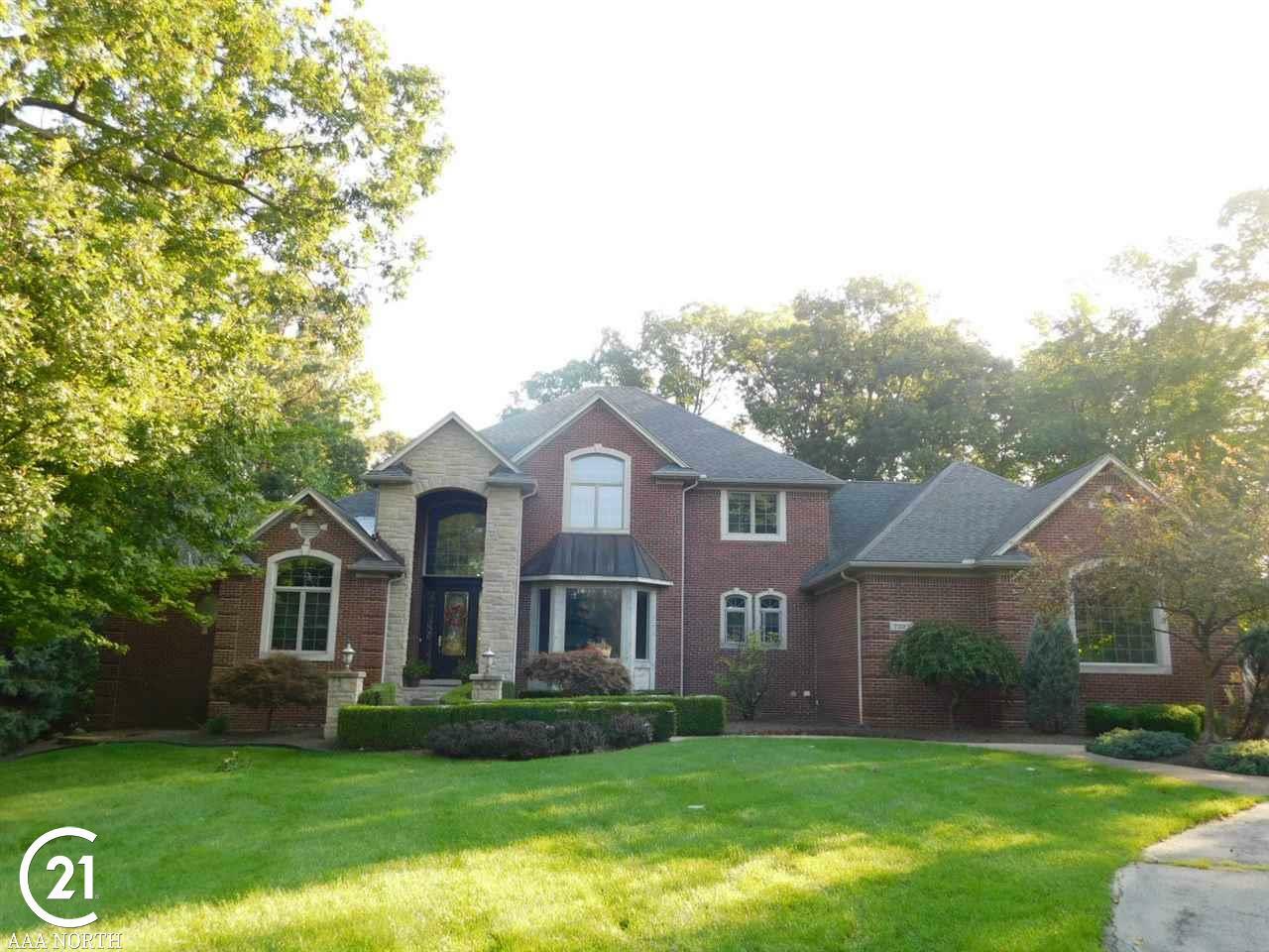 Property Photo:  7327 Forest Knoll Ct  MI 48095 