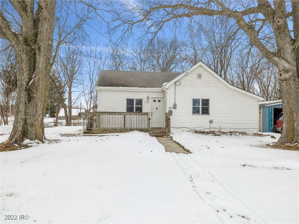 Property Photo:  705 2nd Street  IA 50233 