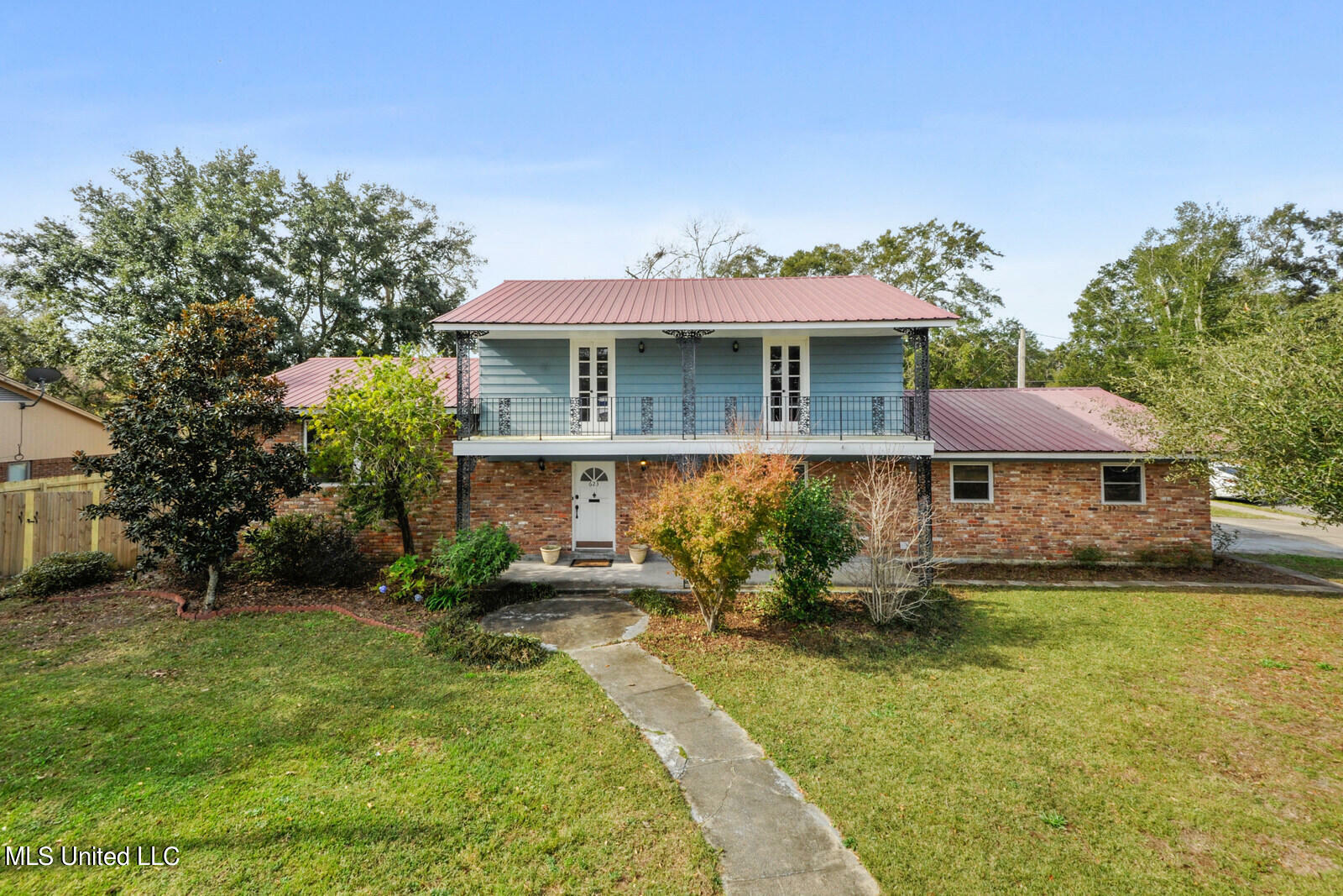 Property Photo:  623 Sarazen Drive  MS 39507 