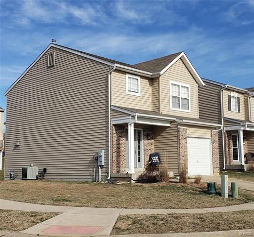 Property Photo: 201 Cimarron Ridge Crossing 63385