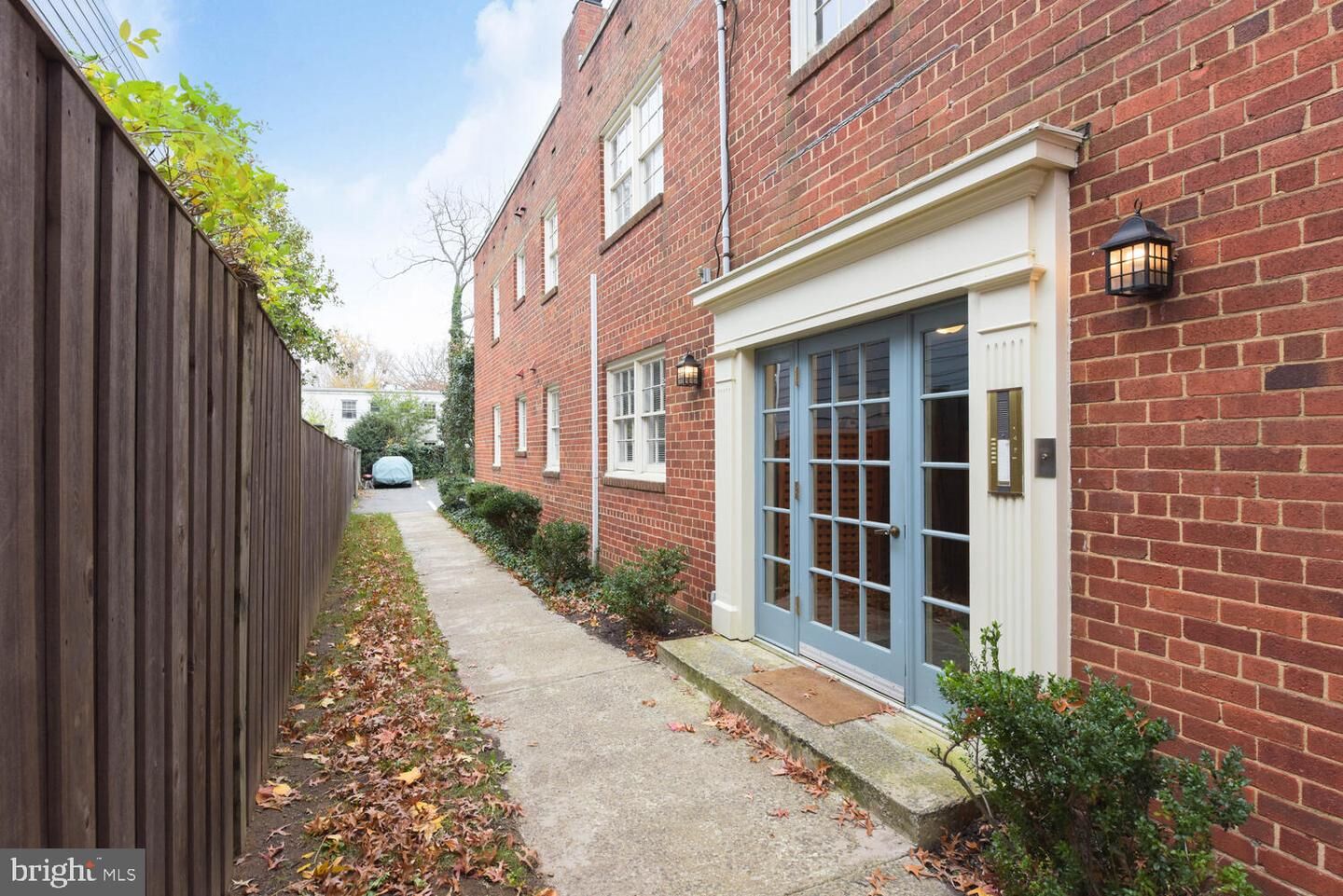 Property Photo:  415 N West Street 3  VA 22314 