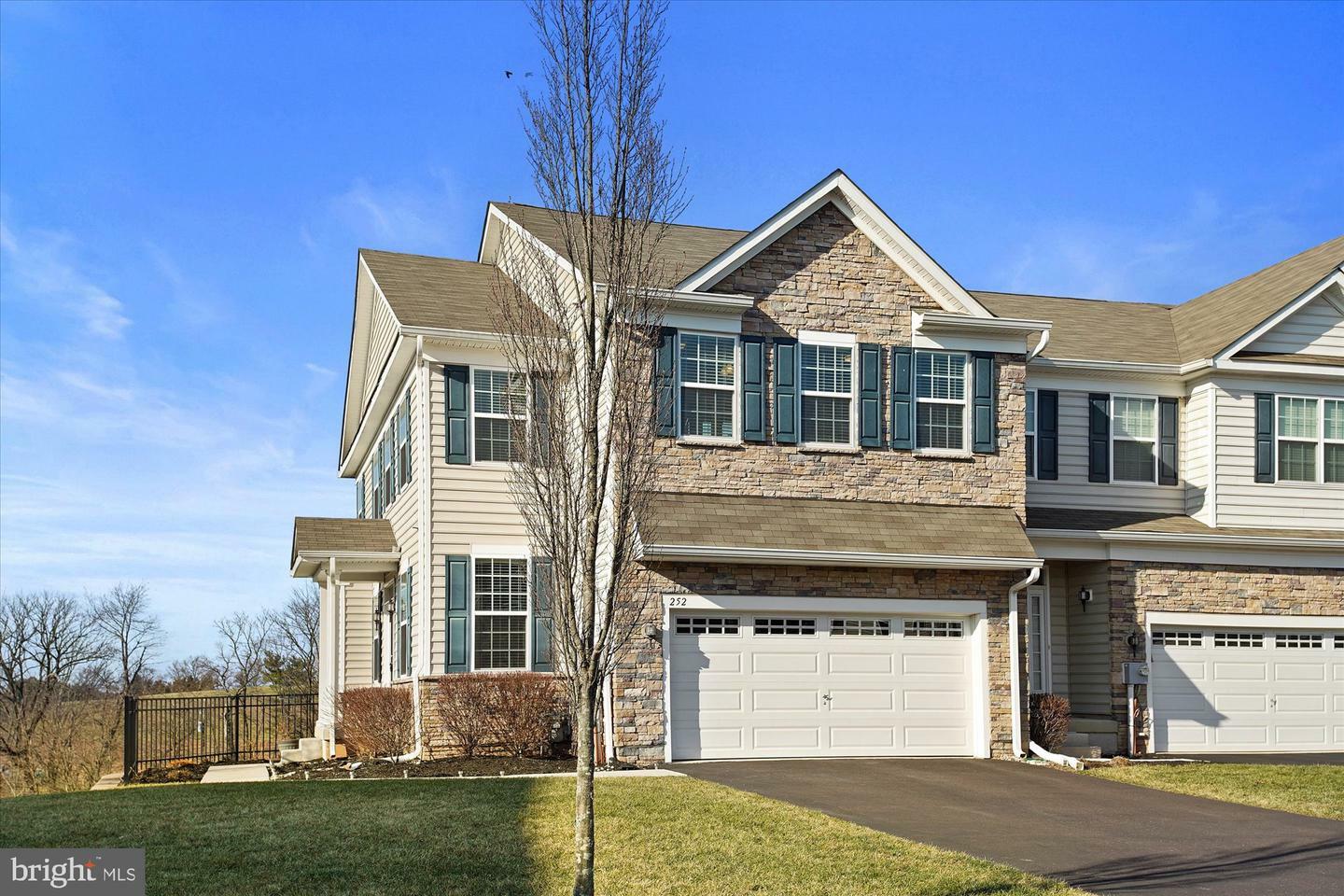 Property Photo:  252 Fairfield Cir W  PA 19468 
