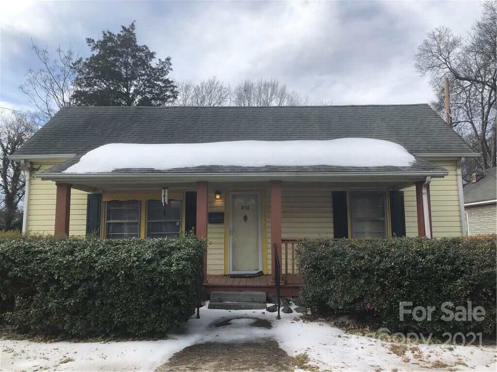 Property Photo:  812 Herrin Avenue  NC 28205 