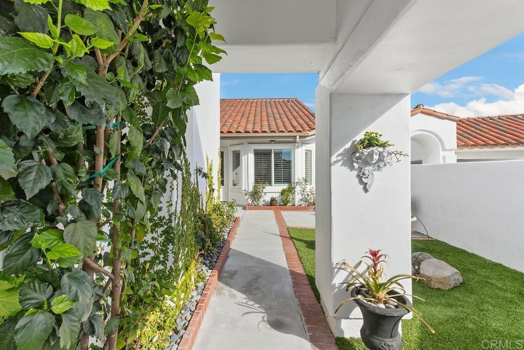 Property Photo:  4716 Cordoba Way  CA 92056 