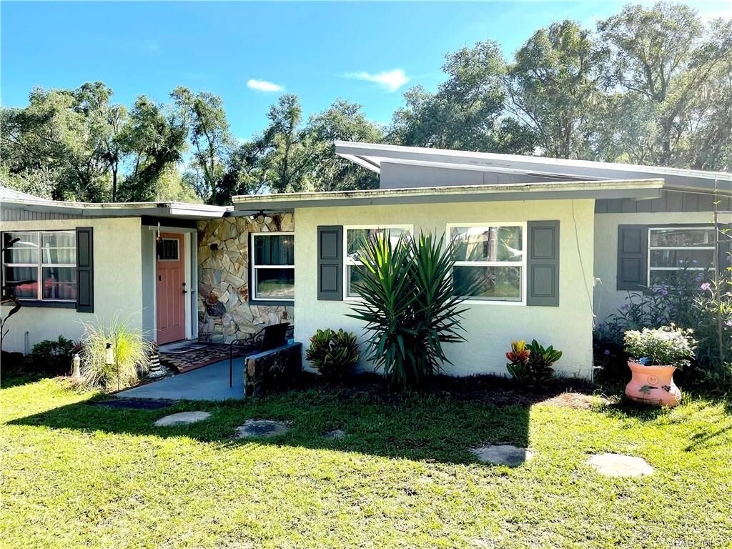 Property Photo: 4607 S Florida Avenue FL 34450