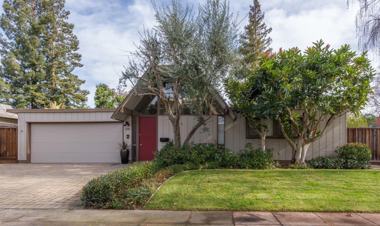 Property Photo:  1161 Harriet Street  CA 94301 