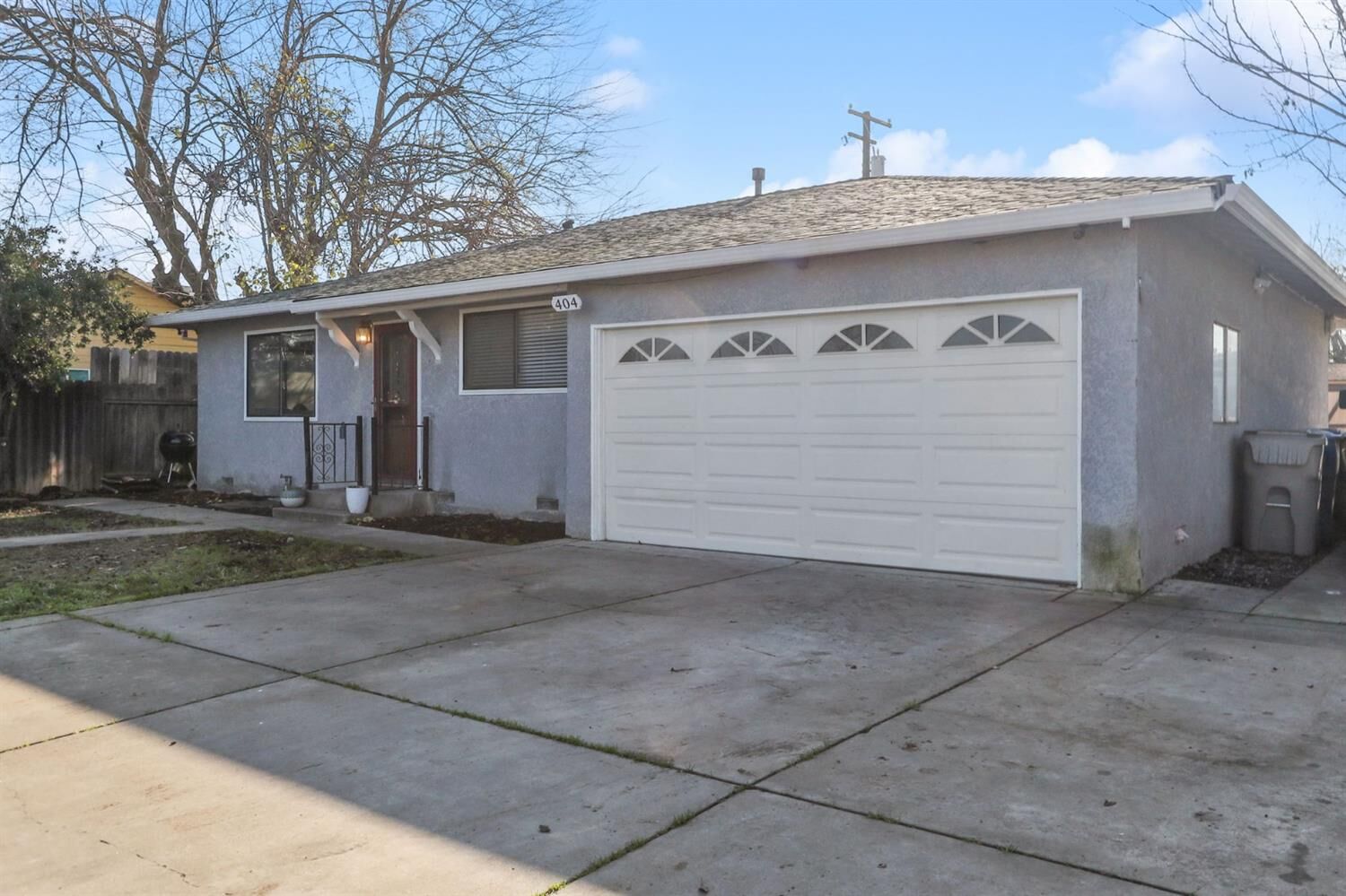 Property Photo:  404 Wisconsin Avenue  CA 95833 