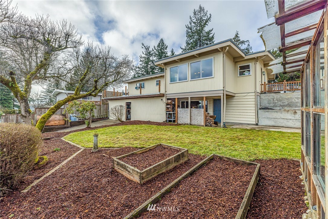 Property Photo: 20824 6th Avenue S WA 98198
