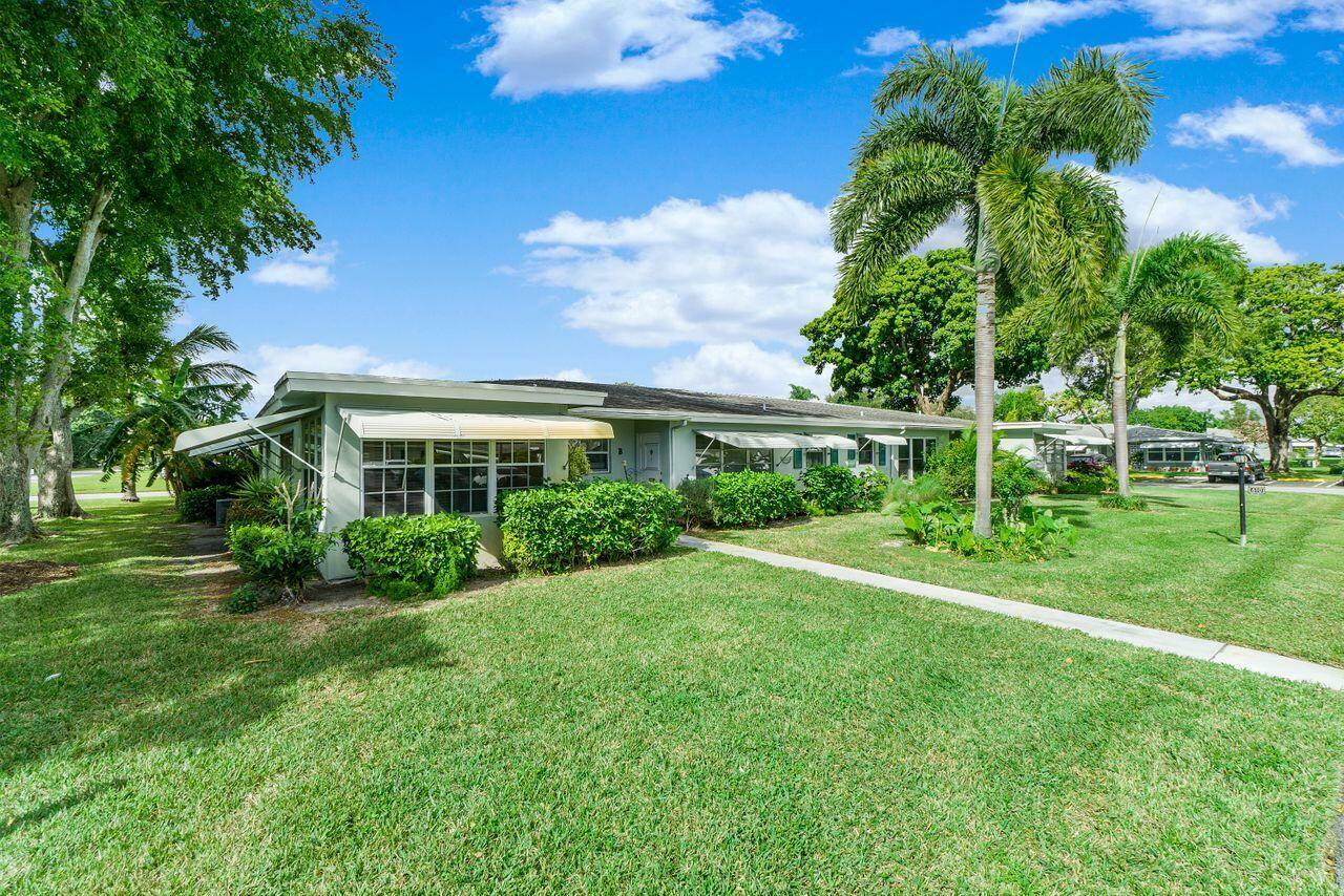 Property Photo: 610 High Point Boulevard N A FL 33445