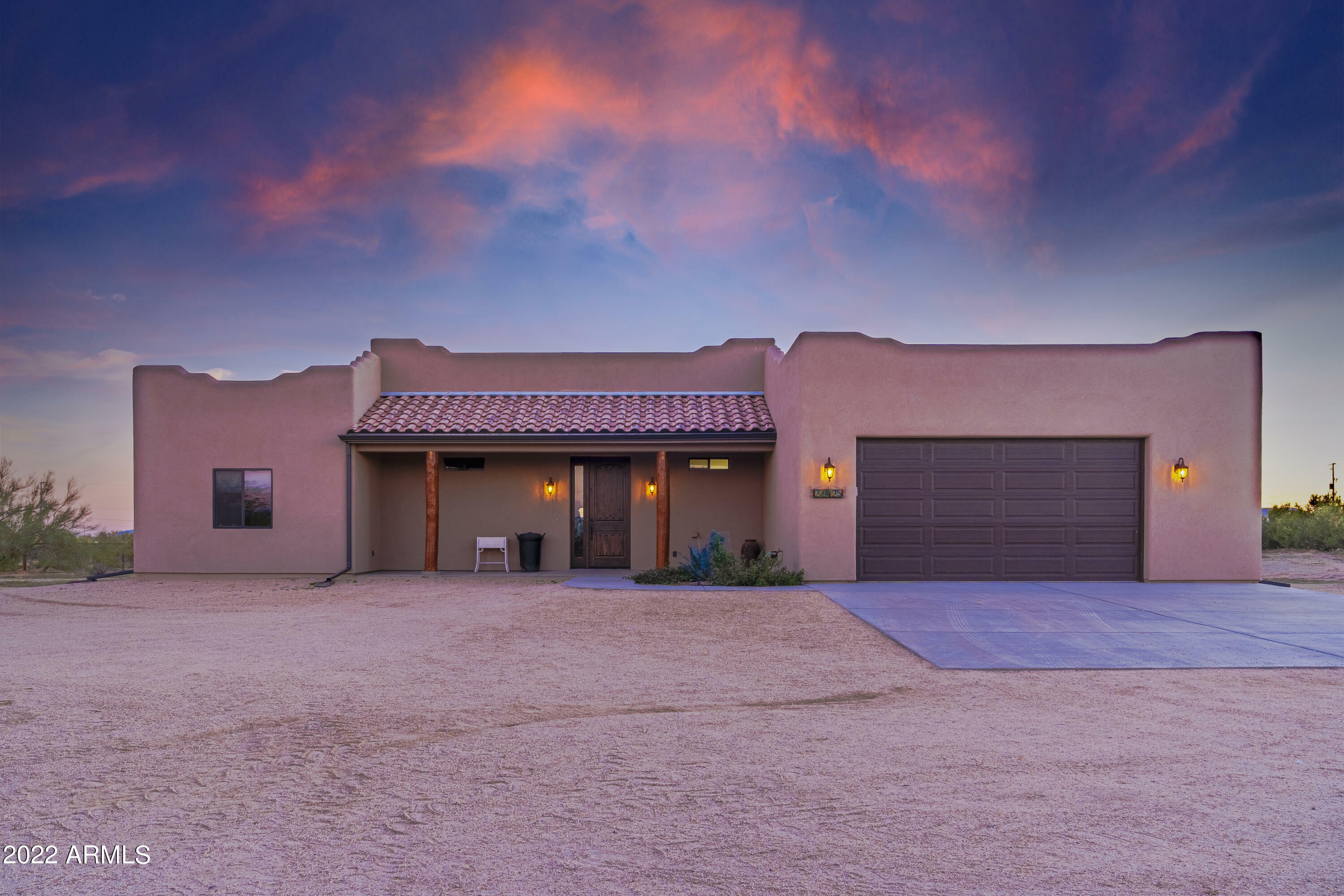 Property Photo:  21425 W Hunter Drive  AZ 85361 