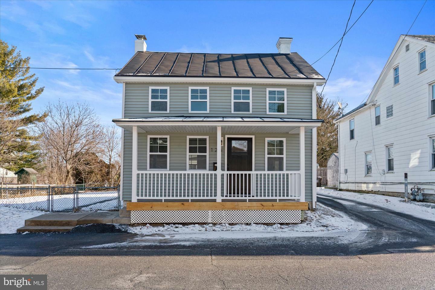 Property Photo: 126 S Chestnut Street PA 17003