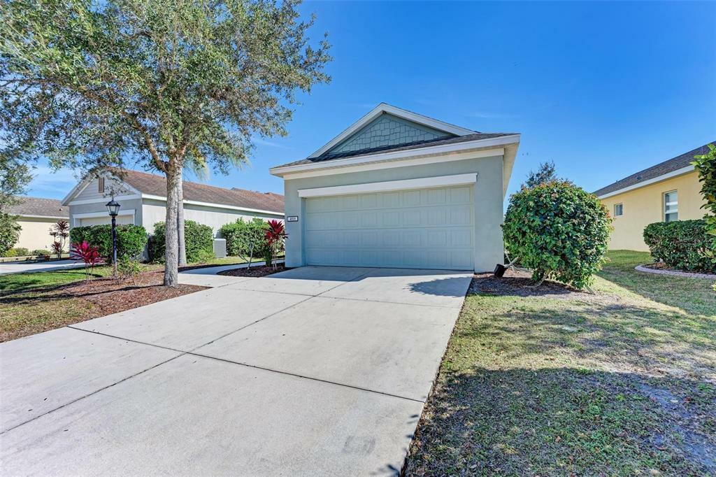 Property Photo:  4919 Boston Common Glen  FL 34211 