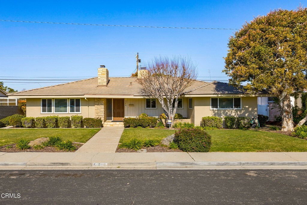 Property Photo:  425 Devonshire Drive  CA 93030 