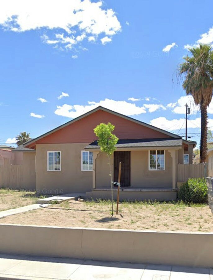 Property Photo:  116 W Fredricks Street  CA 92311 