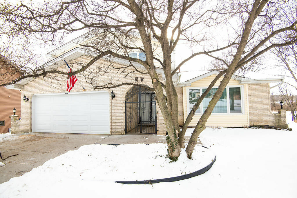 Property Photo:  13843 W Meath Drive  IL 60491 