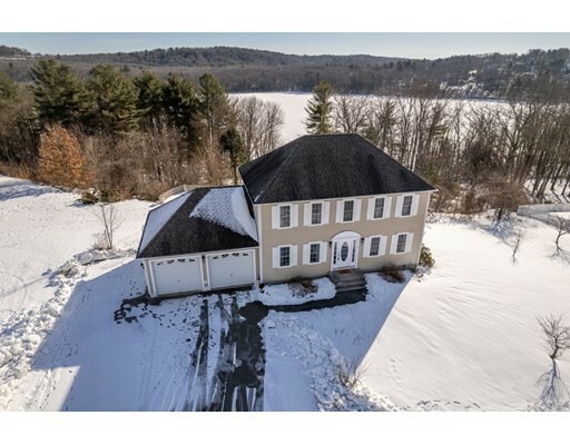 Property Photo: 8 Vista Circle MA 01543