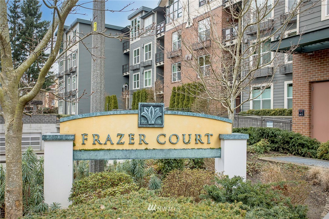 Property Photo:  16275 NE 85th Street 104  WA 98052 