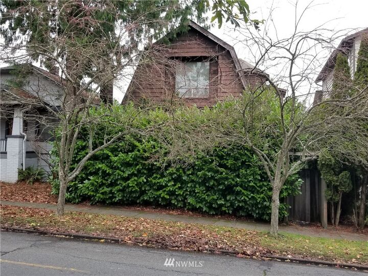 766 N 65th Street  Seattle WA 98103 photo