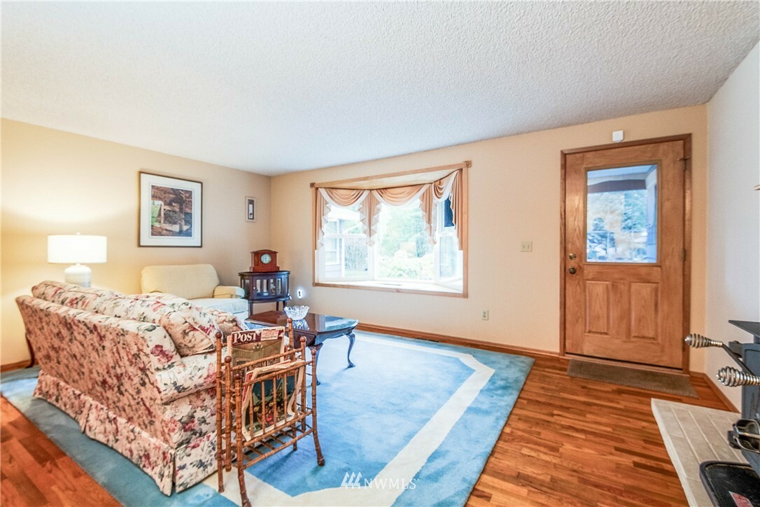 Property Photo:  21715 SE 248th Street  WA 98038 