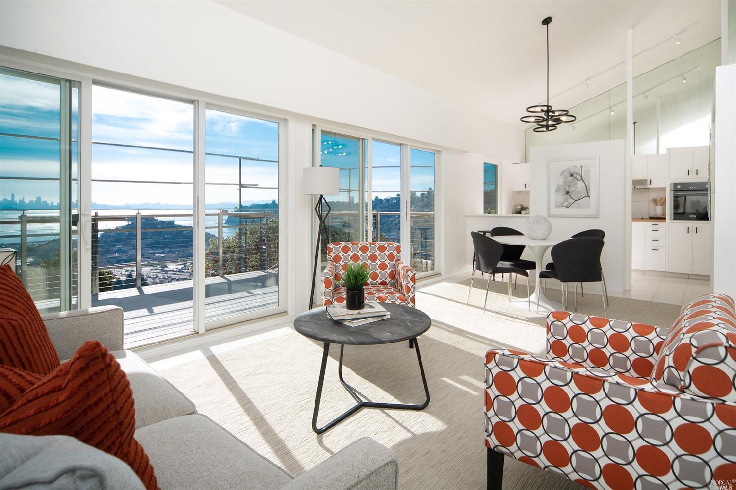 Property Photo: 25 E Corinthian Court 34 CA 94920
