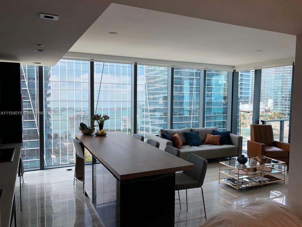 Property Photo:  1451 Brickell Ave 1906  FL 33131 