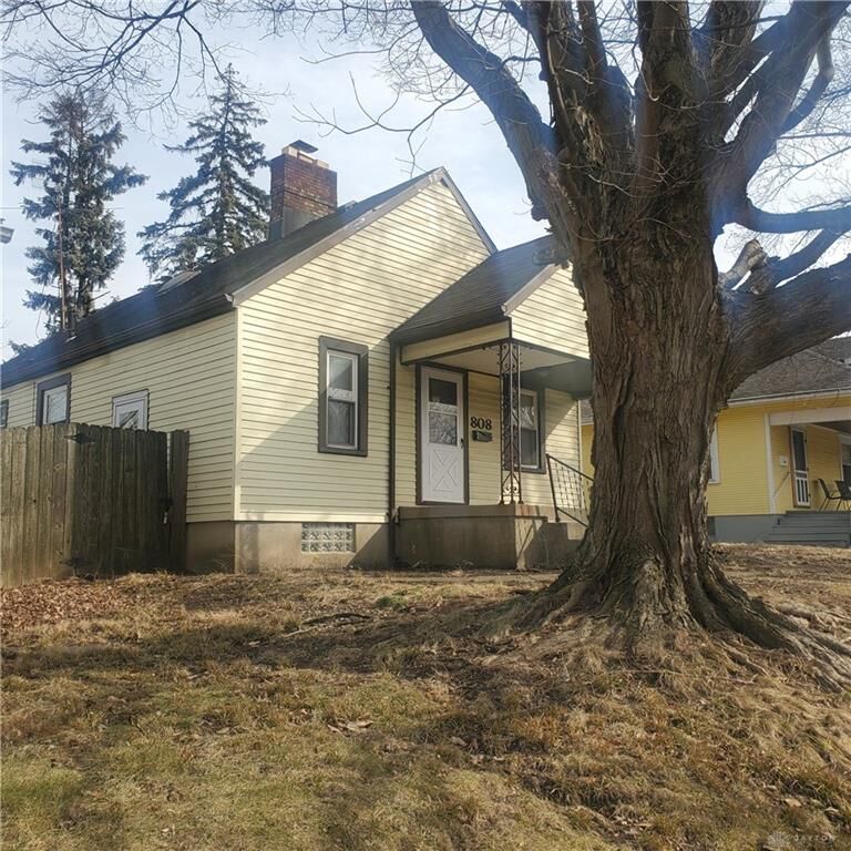 Property Photo: 808 Wilmington Avenue OH 45420