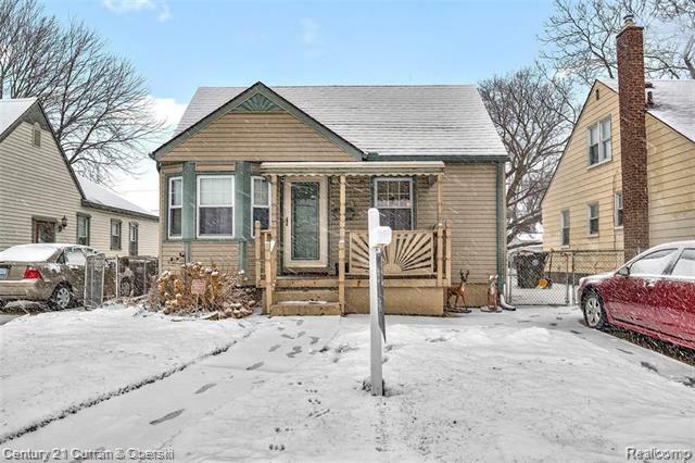 Property Photo:  19044 Harman Street  MI 48122 