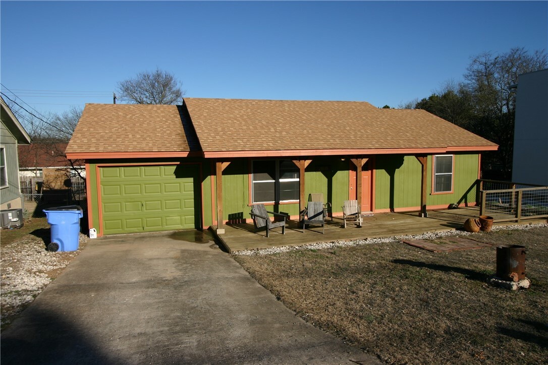 Property Photo:  10705 W Lakeview Drive  TX 78645 