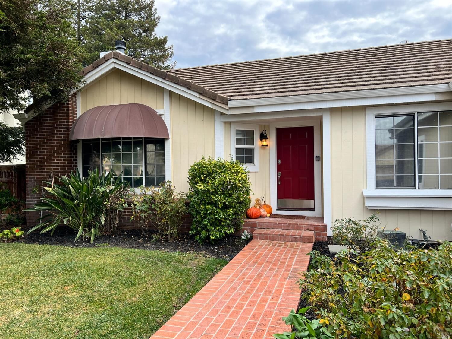 Property Photo:  2916 Willow Court  CA 94533 