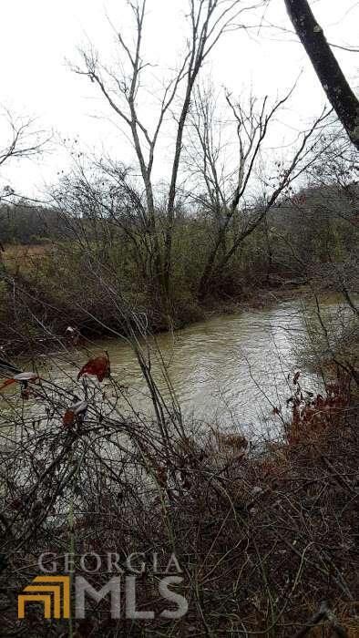 Property Photo: 1620 E New Hope Road GA 30536