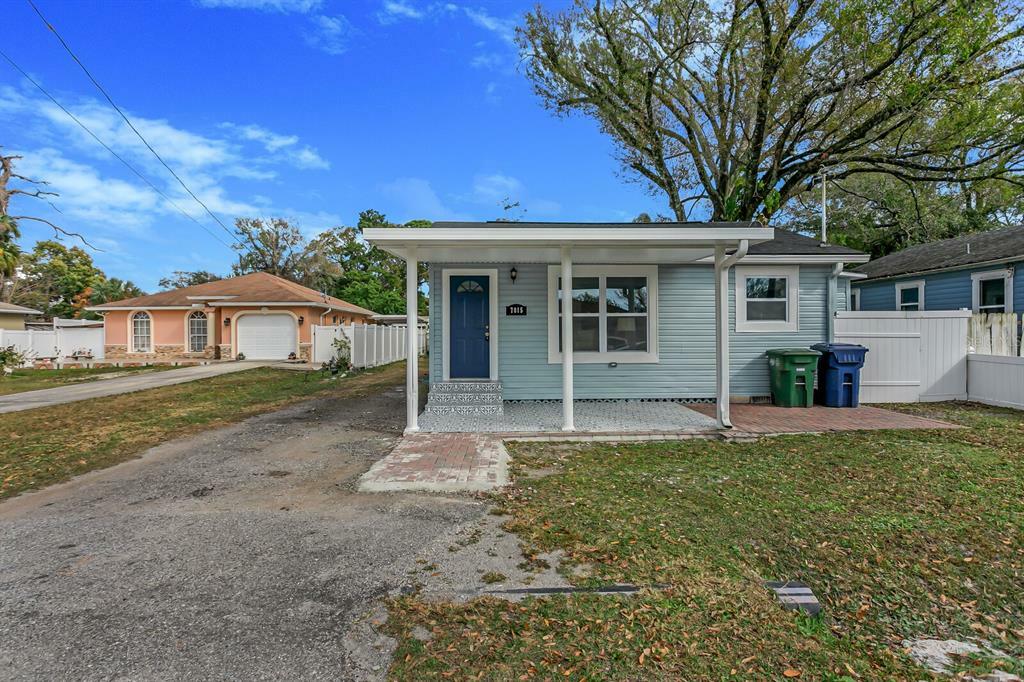 Property Photo:  7015 N Dakota Avenue  FL 33604 