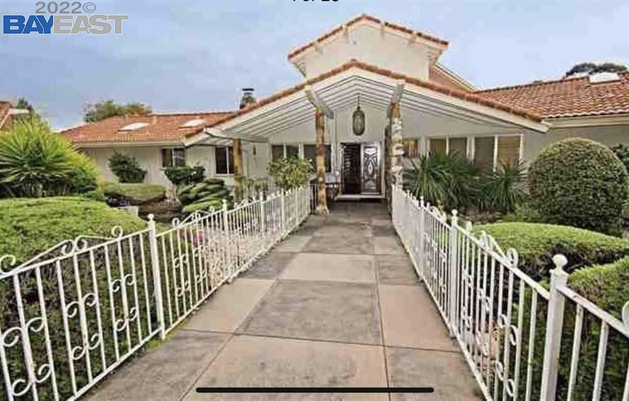 Property Photo:  4701 Ewing Rd  CA 94546 